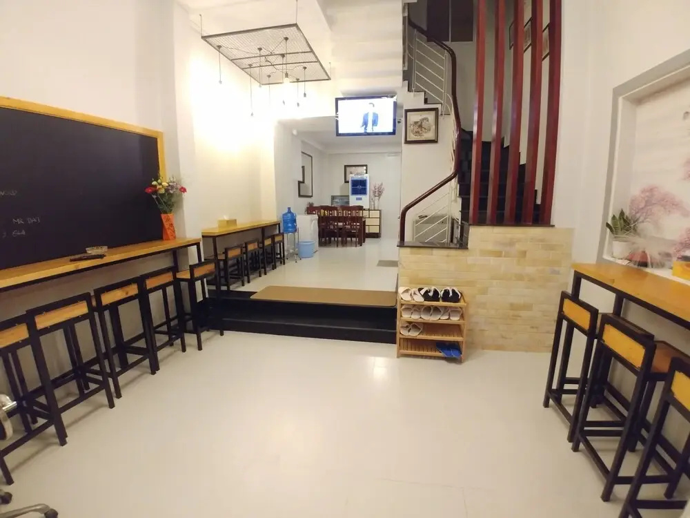 40K Four Of A Kind Hostel