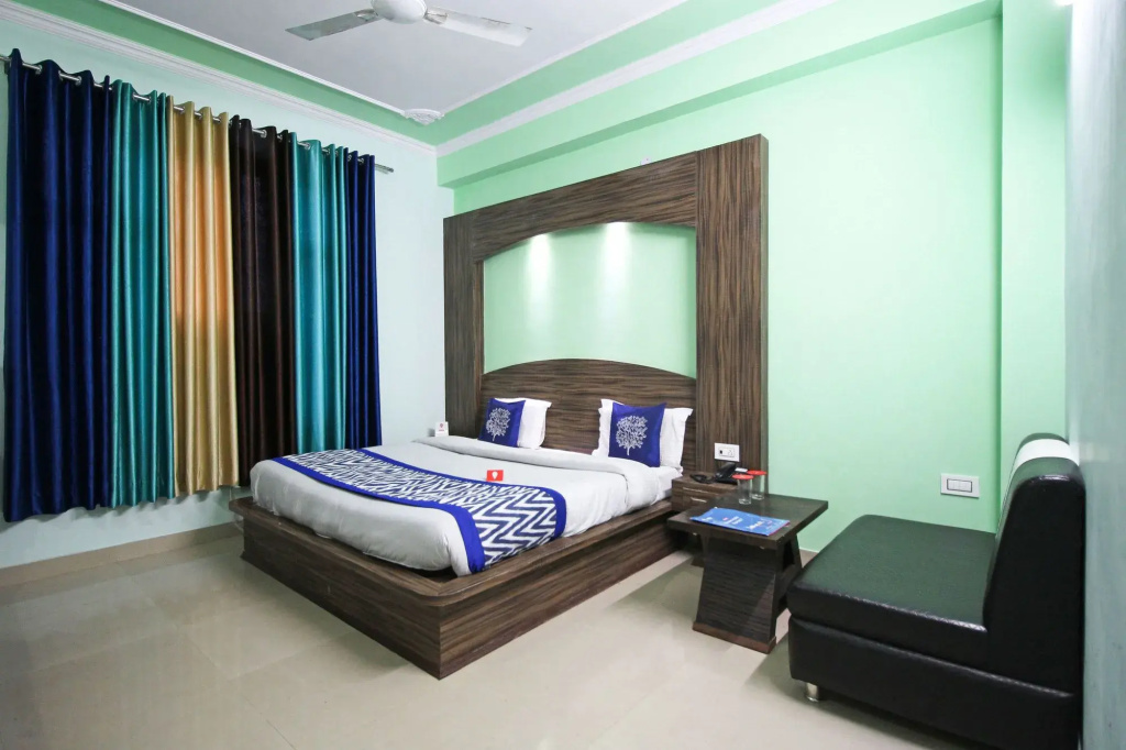OYO 5876 Hotel KS International