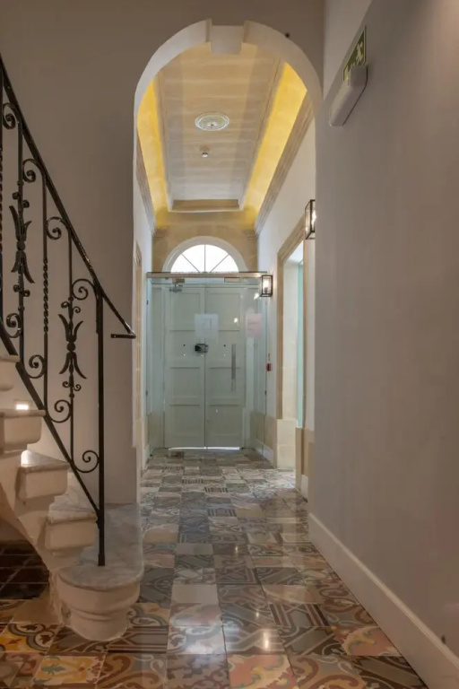 Chapter 5 Boutique Hotel