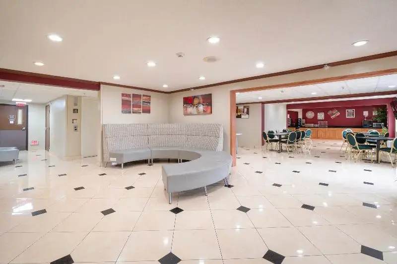 OYO Townhouse Houston Airport North