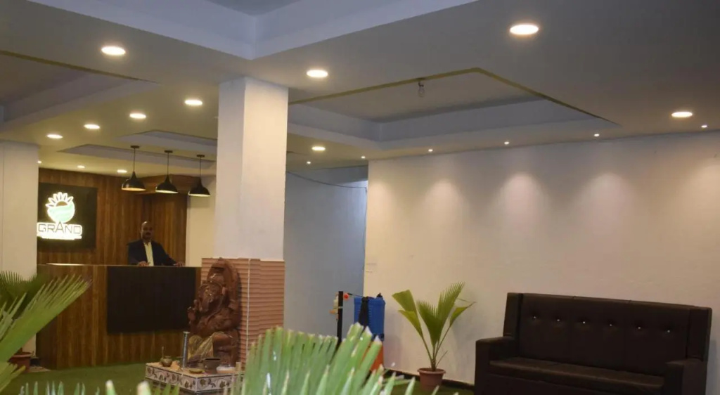 Goroomgo Grand Resort Puri