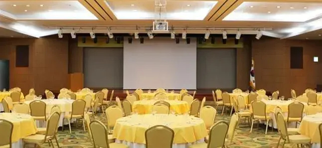 Beache Palace