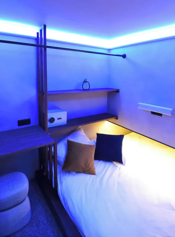 The Hyve Capsule hostel Amsterdam