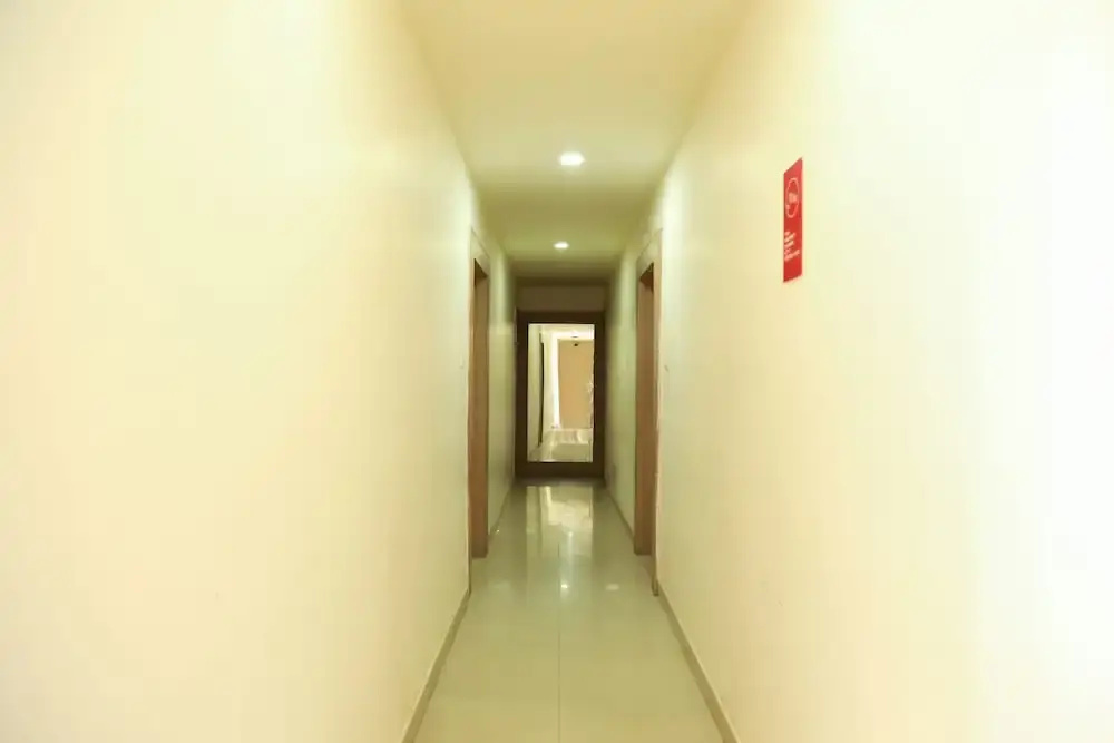 OYO 6433 Hotel Check Inn