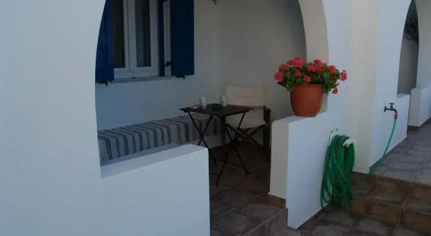 Donoussa Rooms