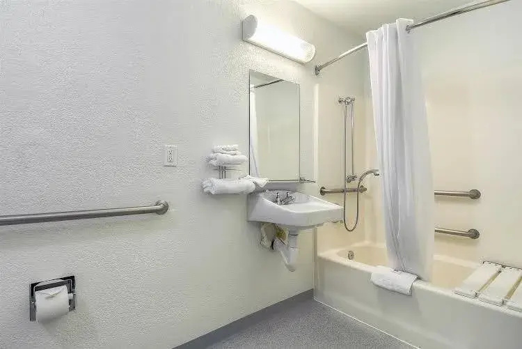 Motel 6 Anaheim Stadium - Orange