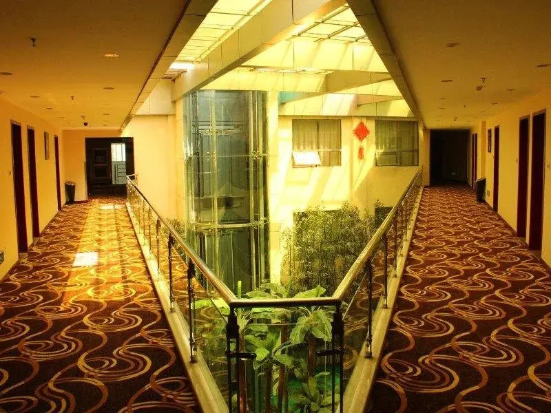 Kingdom Hotel Wuhan