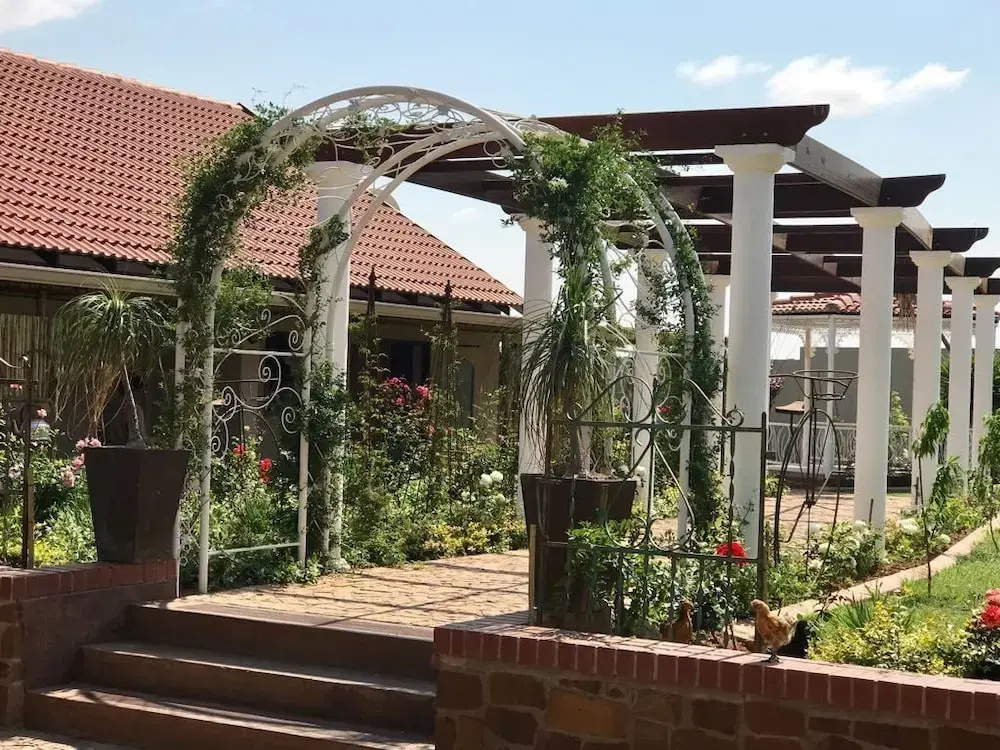 Hippo River Lodge