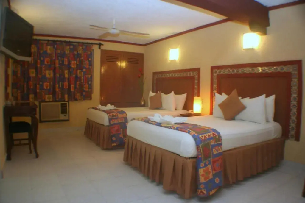Suites Cancun Center