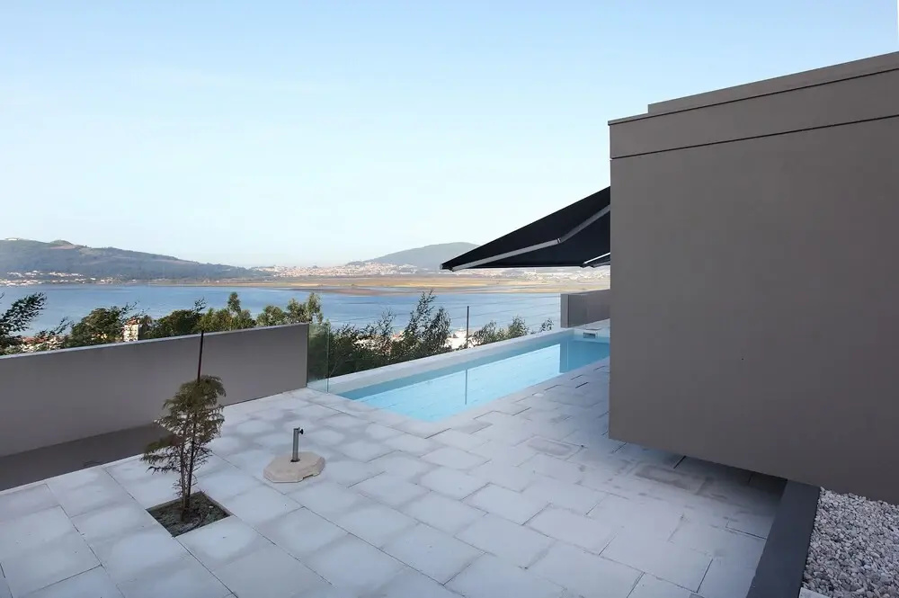 Pool Wifi Parking Fireplace Mystay