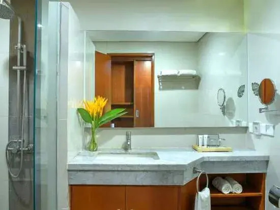 Oaktree Emerald Hotel Semarang