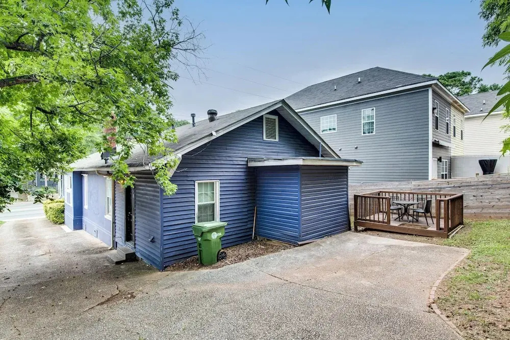 Renovated ATL Home 2 Mi to Mercedes-benz Stadium!