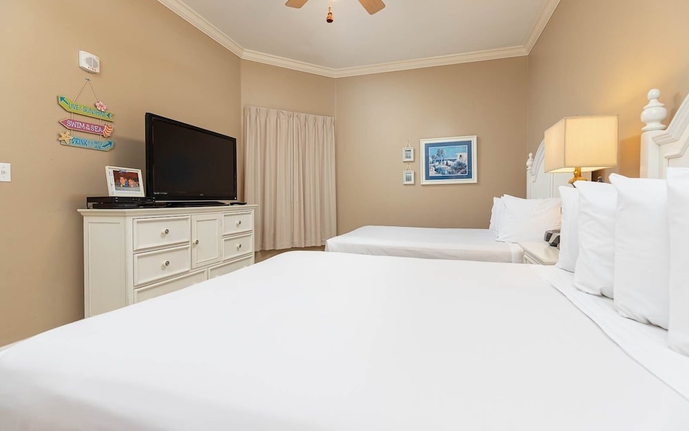 Phoenix West 1106 3 Bedroom Condo