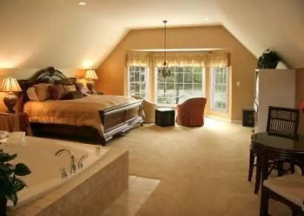 The Twin Lakes Lodge