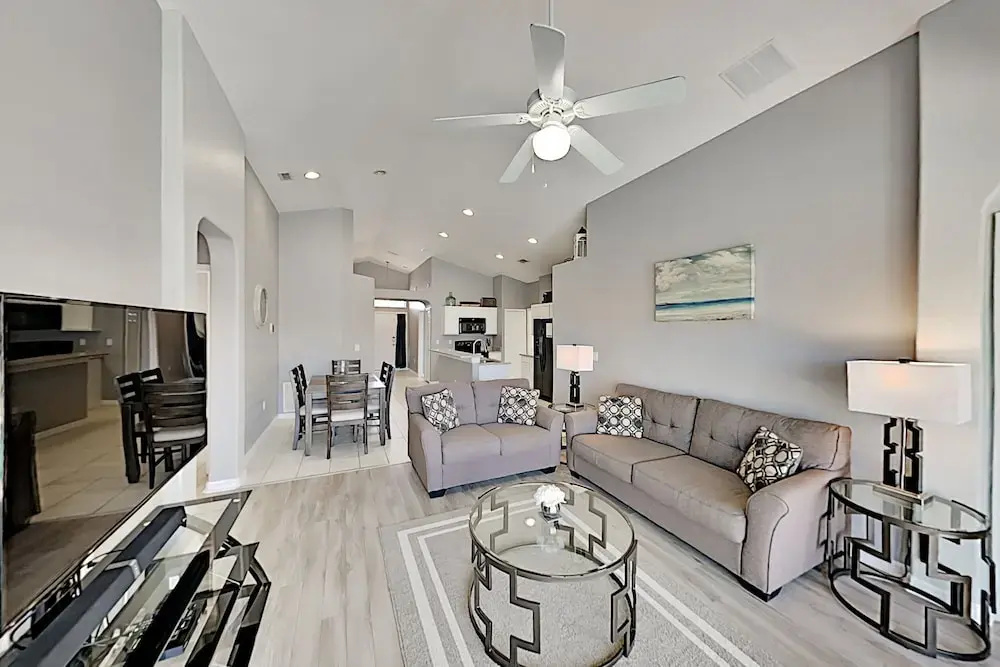 Peaceful W/ Lanai Pool - Near Disney! 4 Bedroom Home