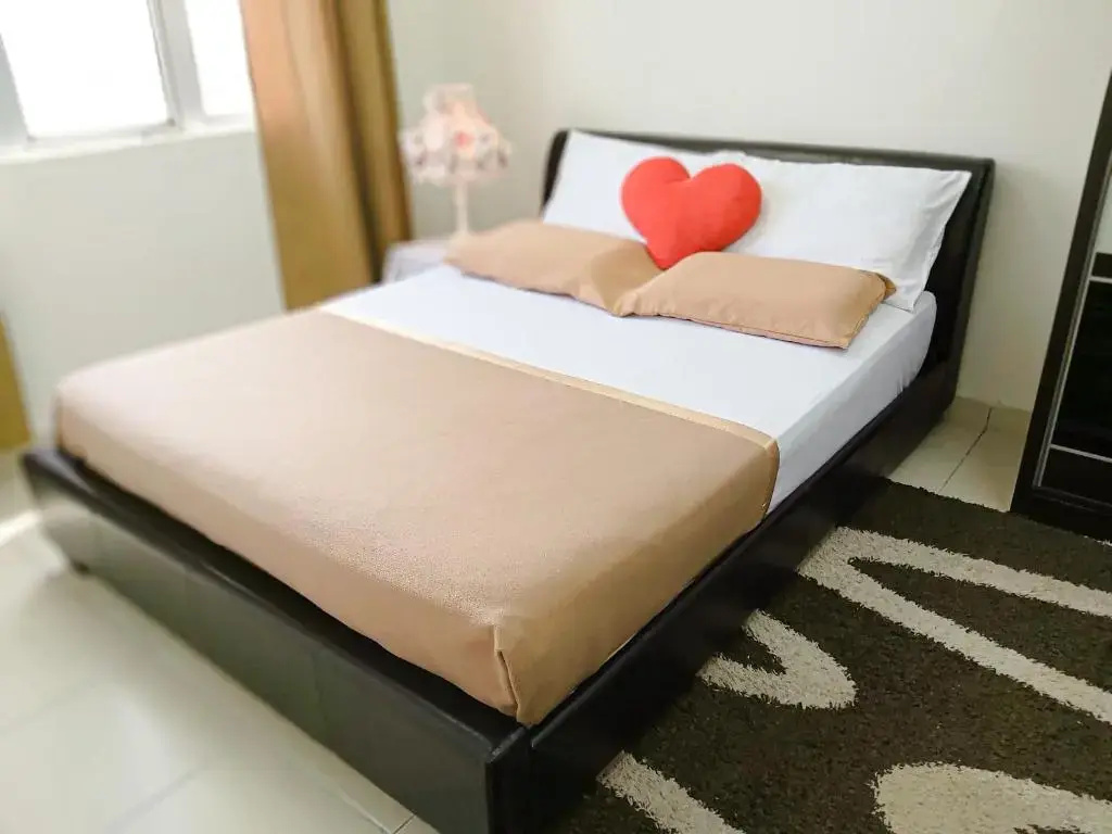 Homestay Kondo Mewah l/d kolam renang & playground di Kota Bharu