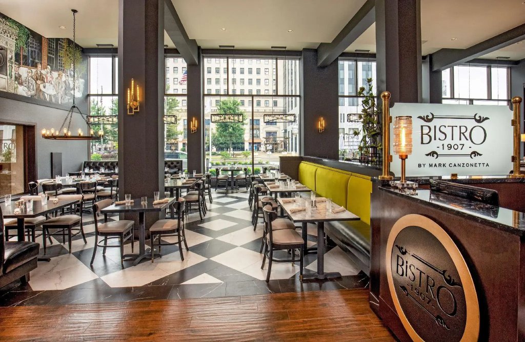 Doubletree By Hilton Youngstown Downtown