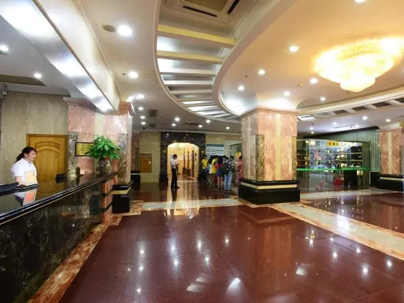 Kaiserdom Hotel Huajian