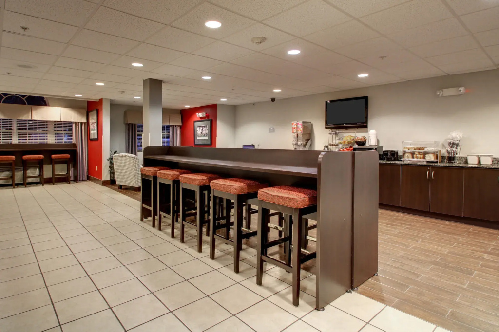 Microtel Inn & Suites by Wyndham Tuscaloosa Near University