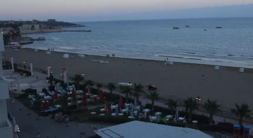 Nisan Hill Hotel