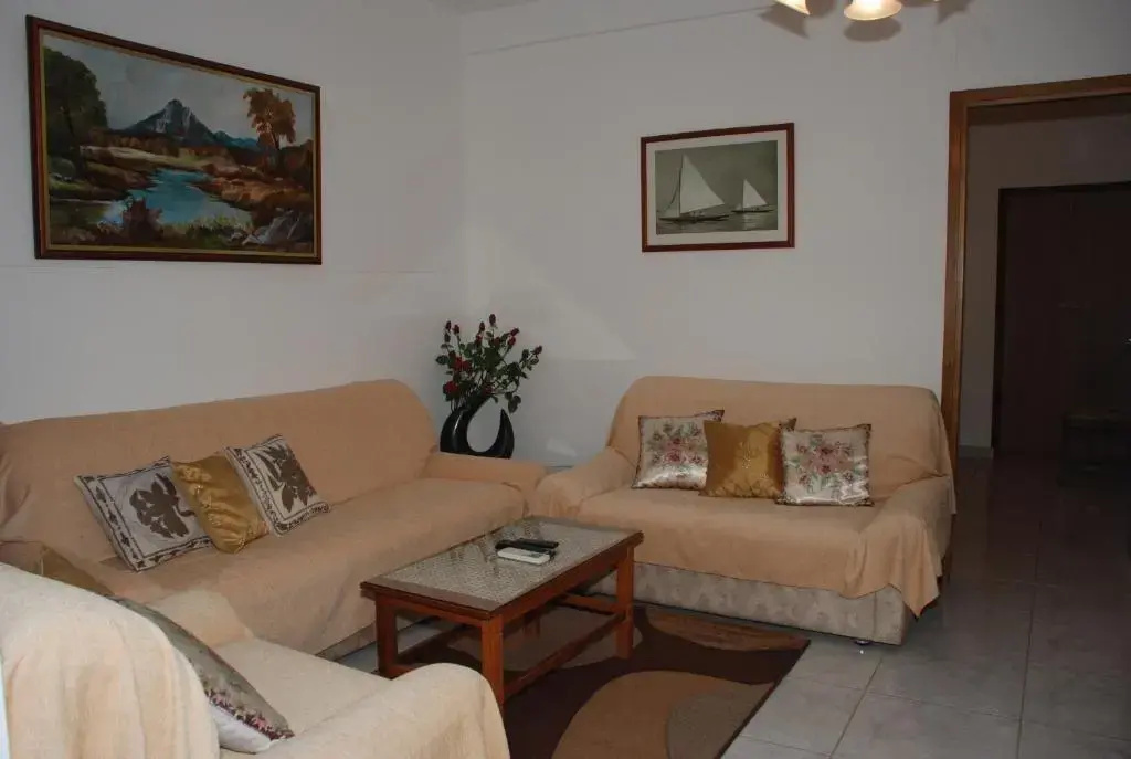 Kanarinis Apartments