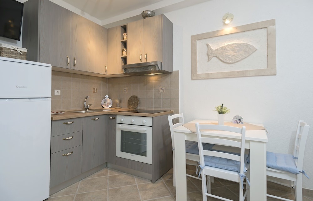 Spacious Apartment Krvavica