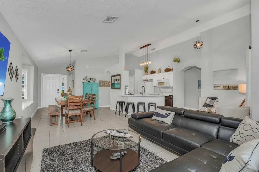 Gorgeous Lake View and Large Game Room, CDC Standards #4av243