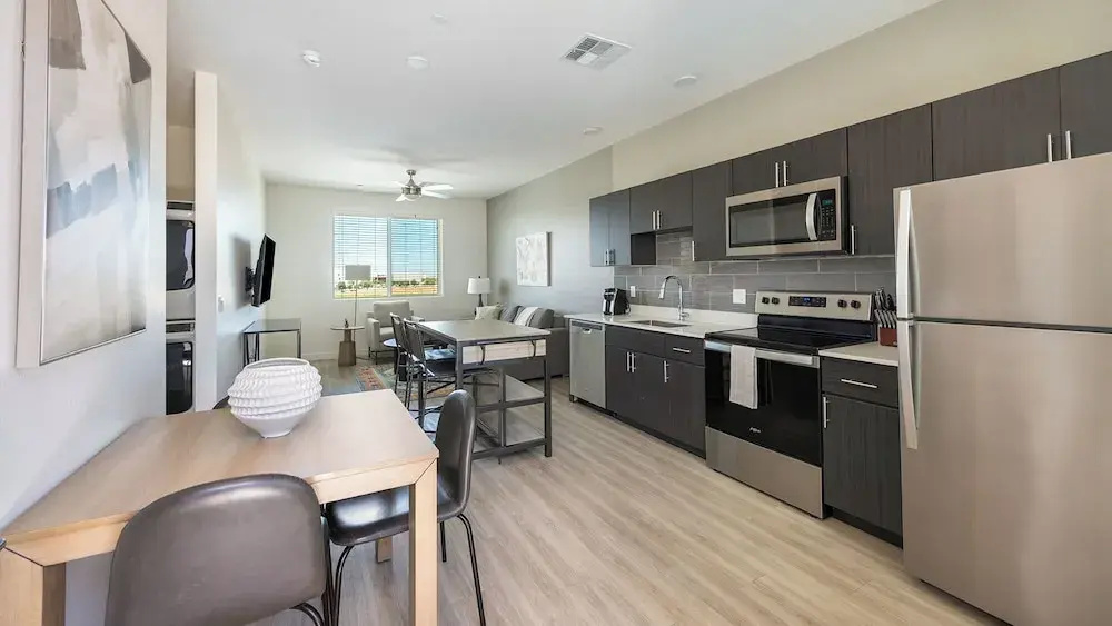 Landing Stylish 1BD Clubhouse Pool