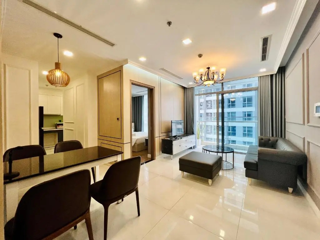 Vinhomes Landmark 81 Apartments- Christine Home