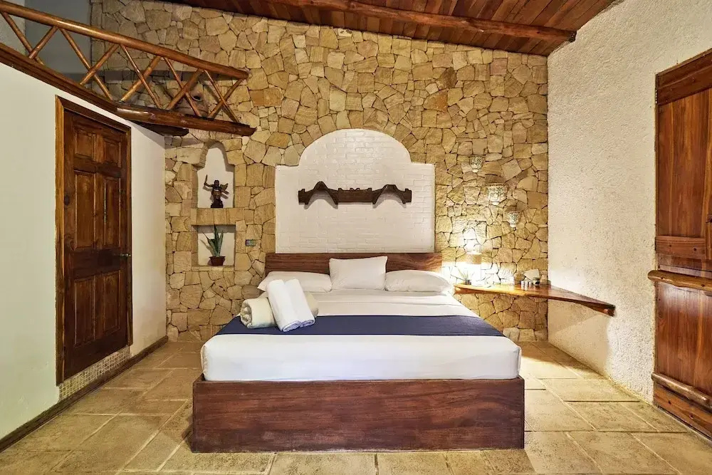 Havana Lodge