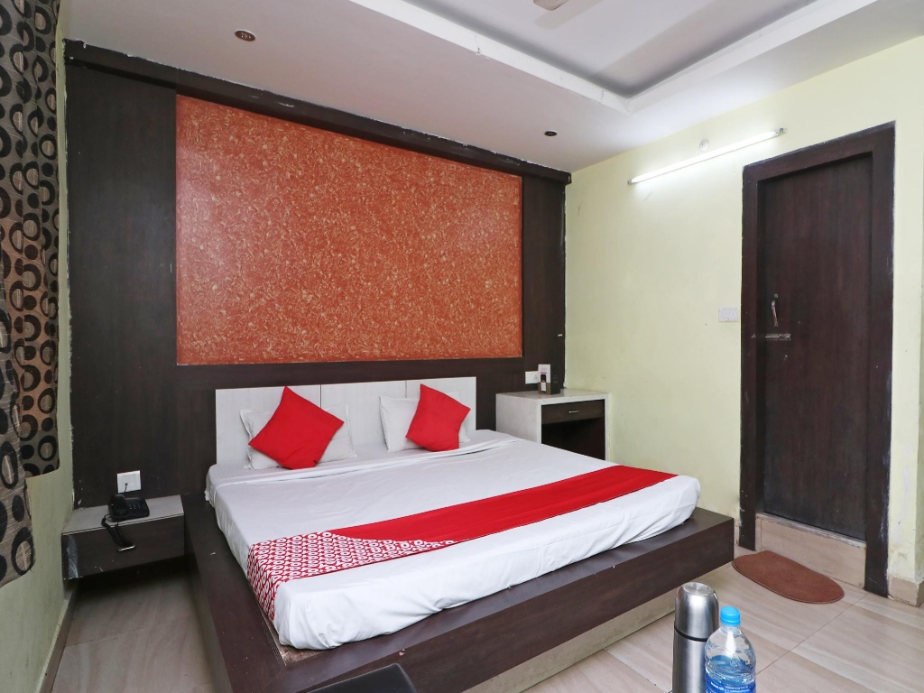 OYO 41914 Hotel New City Palace