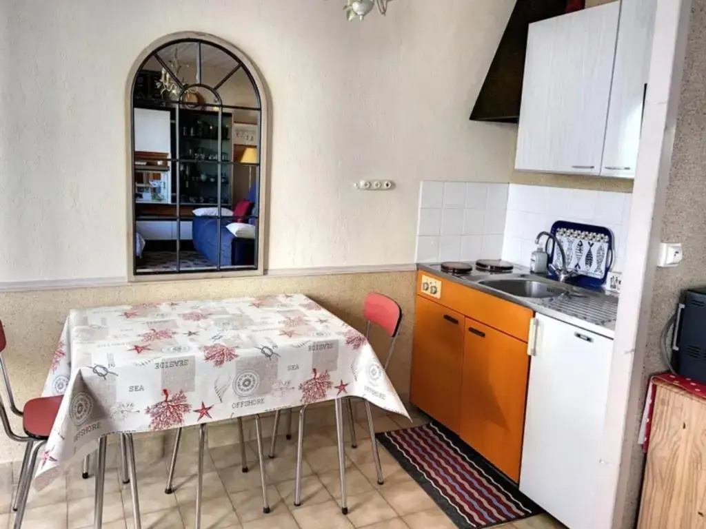 Appartement Saint-Hilaire-de-Riez, 1 pièce, 2 personnes - FR-1-652-6