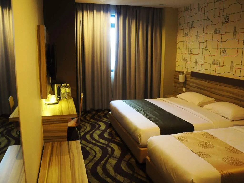 Hotel Zamburger Victory City
