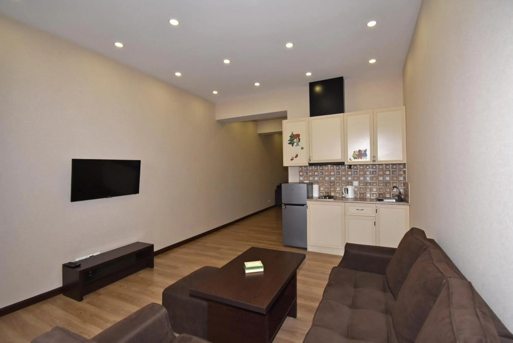 Residence North Avenue Teryan 8. 14 2