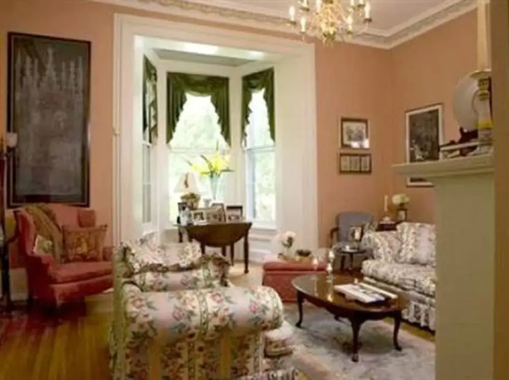 1861 Inn Bed & Breakfast