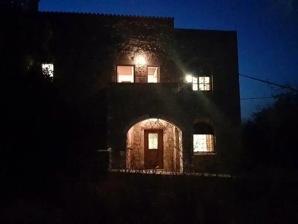 Mani Secluded Villa