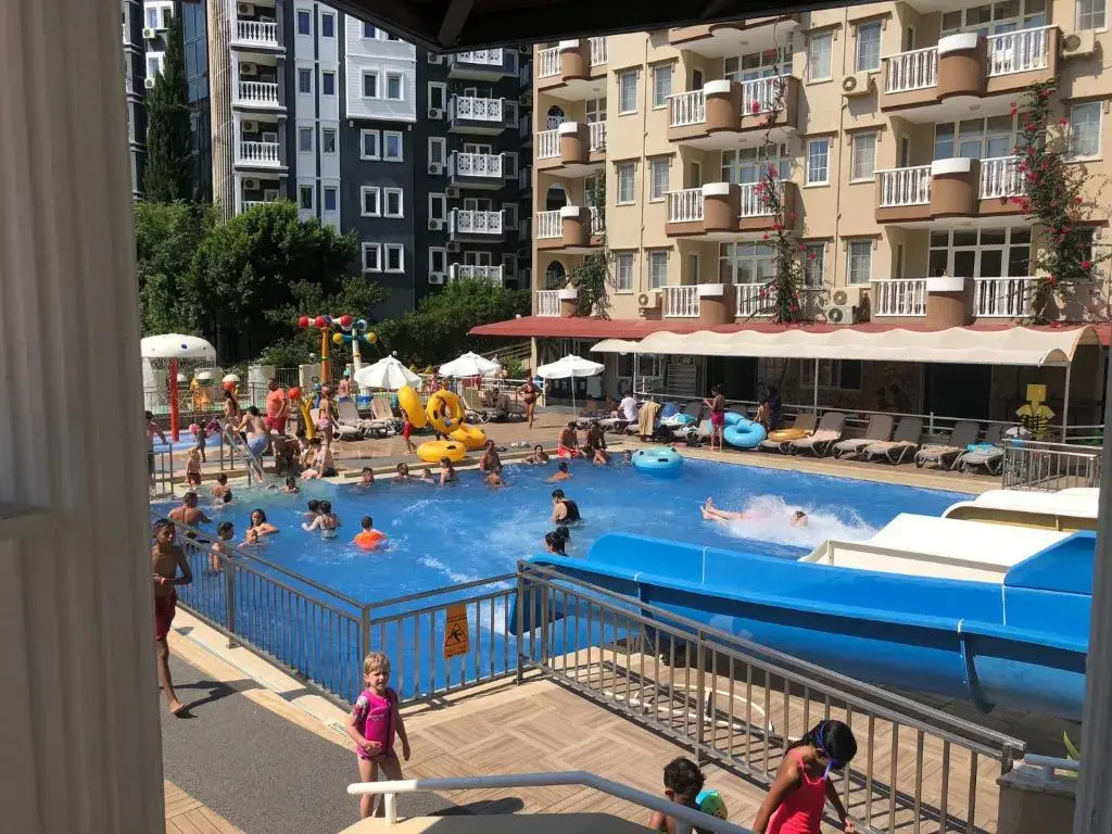 5 Star Hotel Concept Apartment Pool and Aqua Park