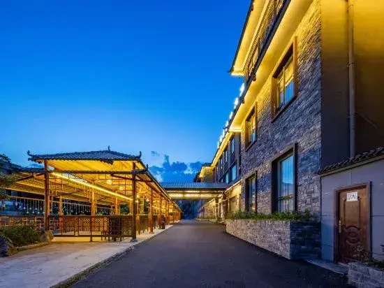 The Wonders of the World Bohai Hotel