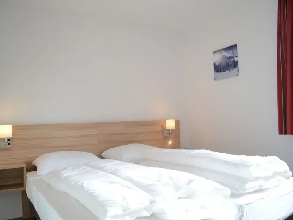 Spacious, Modern Apartment Near the Centre