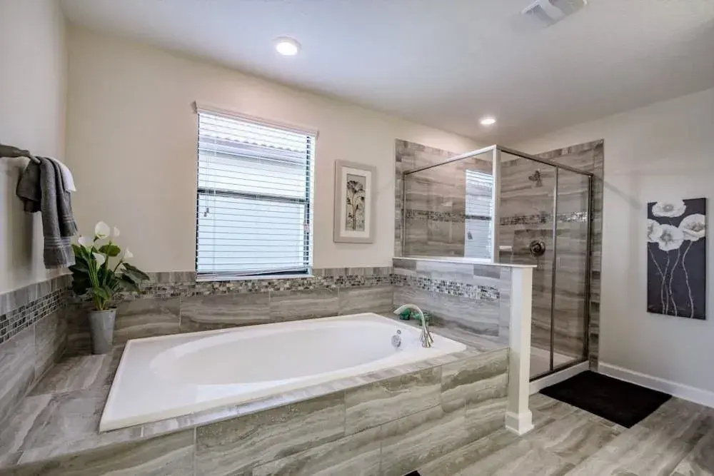 6 Bedroom 5 Bathroom Vacation Home