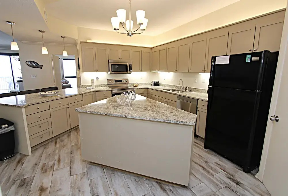 Romar House