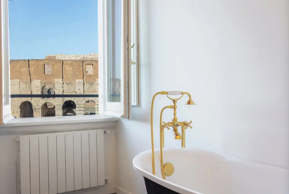 Rental in Rome View of the Colosseum Apartment