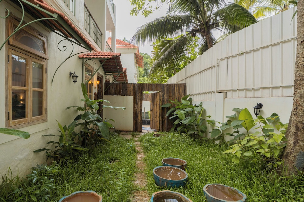 Elivaas Amayah Neer Serene 3BHK Villa