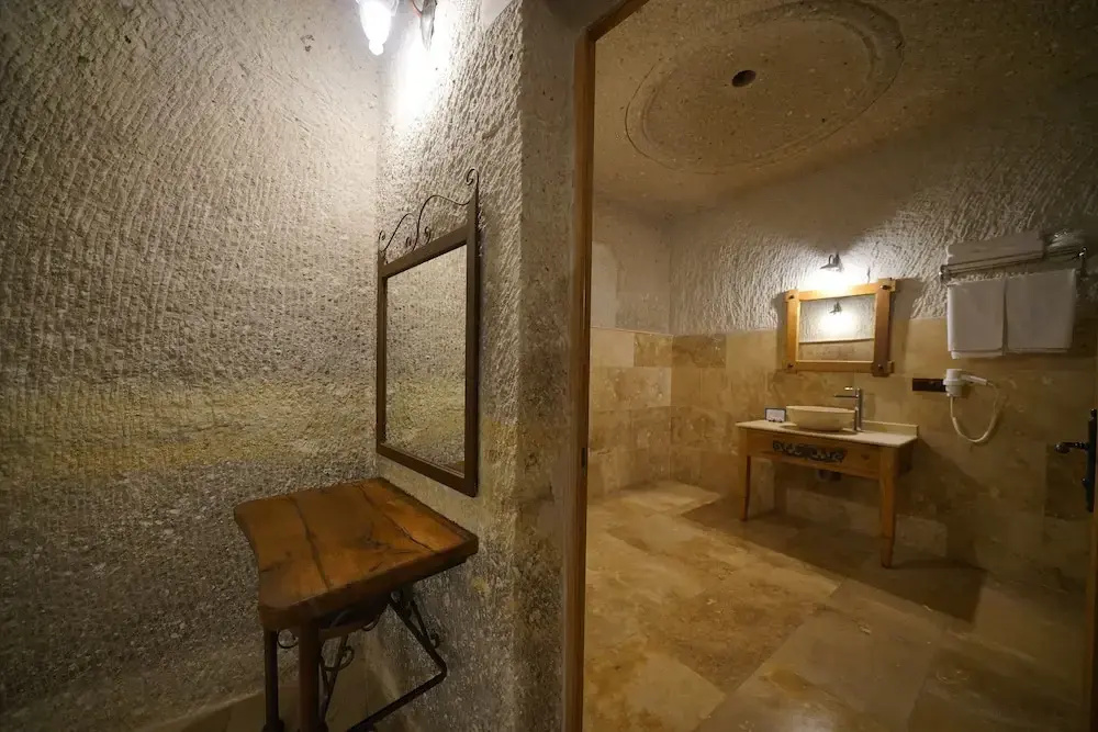Design Cave Hotel