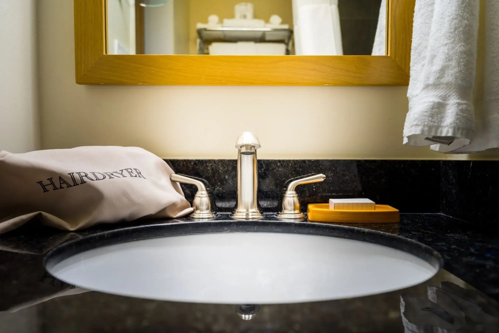 VIVE Hotel Waikiki