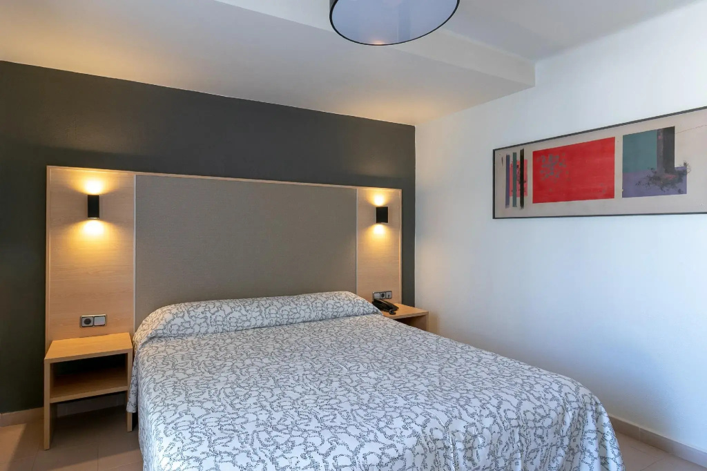 The Red Hotel - Только для взрослых