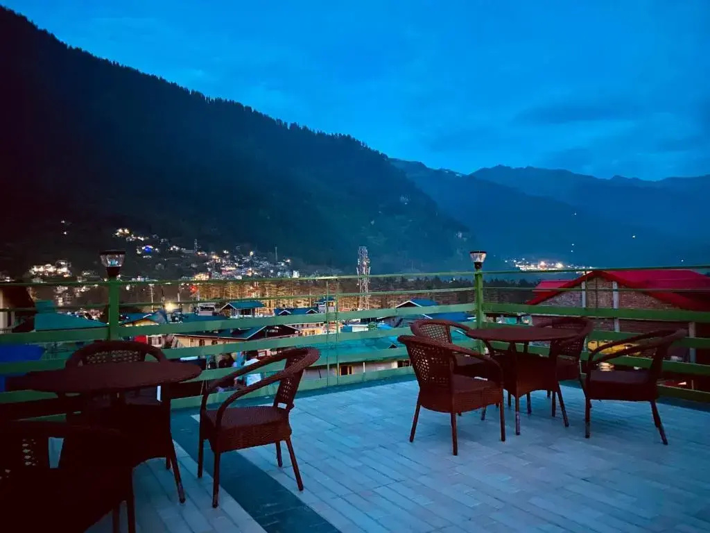 New Vistas Inn - Five Star Luxury Hotel Near Mall Road Manali