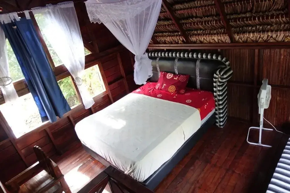 Rote Surf Resort - Lualemba Bungalows