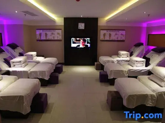 Yinhe Guliju Hotel