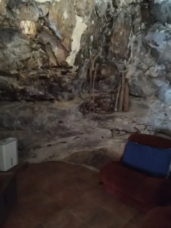 Grotta Paradiso